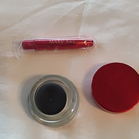 Mary Kay Gel Eyeliner & expandable brush applicator jet black pink red box - Picture 2 of 5